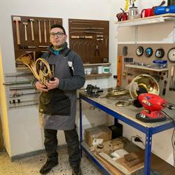 La bottega degli strumenti musicali