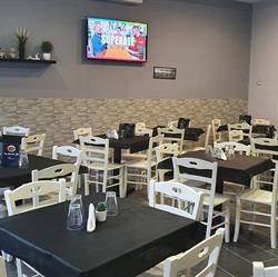Roter Risto Pub Grill