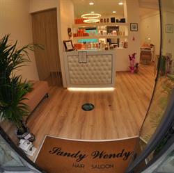 sandywendy_hairsaloon