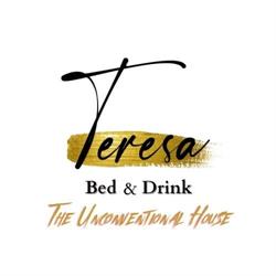 Teresa Bed & Drink