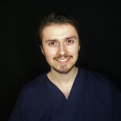 Dott. Andrea Emanuele Luca - Dentista Milano