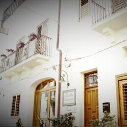 Badia Rooms & Breakfast