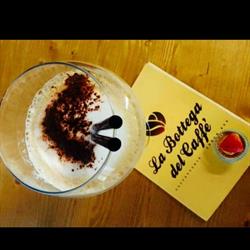 La bottega del caffè