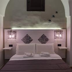 Exedra Holiday House