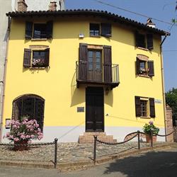 Ferienhaus Altes Backhaus Maranzana im Piemont