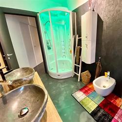 Spa Tiny Love