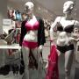 Bright Spotlight collection
Reggiseno a linea lunga senza ferretto.
Crea una silhouette perfetta.
Invisibile sotto i vestiti.
Fodera della coppa in PU morbido e spazzolato.
Coppe a goccia lisce e modellate.