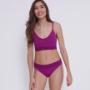 Bralette con scollo a V.
Il tessuto di maglina leggero, liscio e senza cuciture è comodissimo da indossare.
Realizzato con filato riciclato certificato GRS.
Spalline sottili regolabili.
La fascia sottoseno elasticizzata a costine offre un sostegno leggero
Abbinabile ai modelli di slip coordinati.
Reggiseno con imbottitura rimovibile.
Comfort che dura a lungo: la tecnologia di Ever Infused dura almeno per 20 lavaggi.