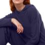 Felpa con cappuccio, casual e termoregolatrice, progettata in un tessuto riciclato con effetto lavorato a maglia, perfezionato per anni. Per celebrare il tuo benessere e quello dell'ambiente.