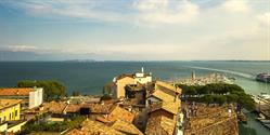 Flowers Apartments Desenzano