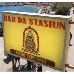 Bar da Stasiun
