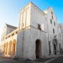 Tour di Bari e San Nicola / Storia e leggenda del Santo Patrono