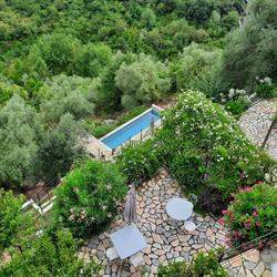 Apricus Boutique Hotel
