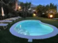 piscina notte