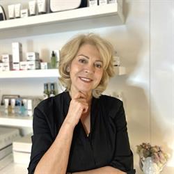 Delia Beauty Suite