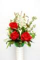 Composizione Rose Rosse e Delfinium Bianco
