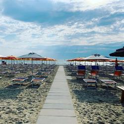 MareBlu Beach