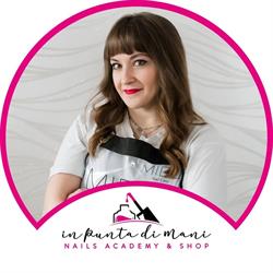 In Punta di Mani - nails academy & shop