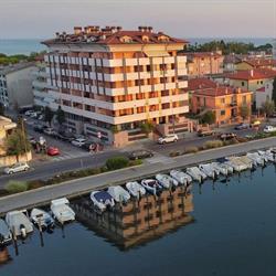 Aparthotel Capitol