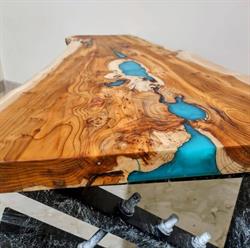 CN'C DESIGN - wood & resin Lab showroom