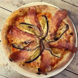 Gusto Pizza da Roby