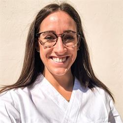 Claudia Manzan Massoterapista MCB