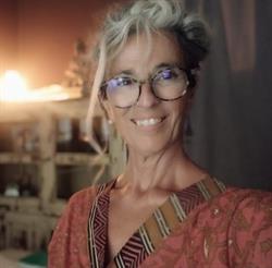 Il tempo nelle mani di Sonia De Santis