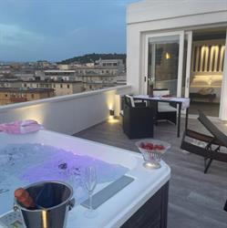 18 Dante Luxury Suites