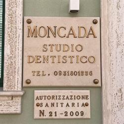 Moncada Studio Dentistico