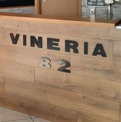 Vineria 82