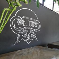 Bloom tattoo&gallery