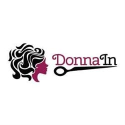 DONNA IN PARRUCCHIERA
