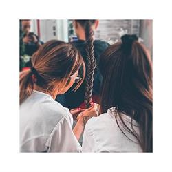 Vanity Hair di Melania Monti