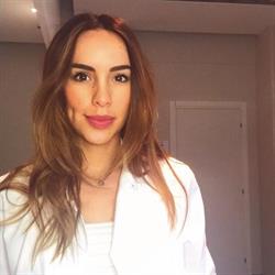 DOTTORESSA NICOLLE TASCON