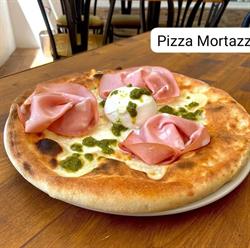Carlotta's Pizza e Cucina