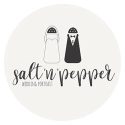 Salt'n'pepper wedding portrait