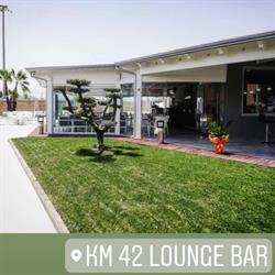 Km 42 Lounge bar