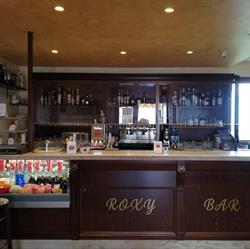 Roxy bar