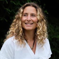 Dott.ssa Cristina Silvia Petris, Osteopata