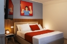 NAdor Rooms a Napoli- camera Diego