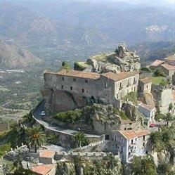 Castiglione di Sicilia Uno dei Borghi più Belli d'Italia