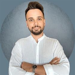 Luca Sacco - Digital Strategist