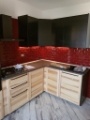 Cucina IKEA parete rossa