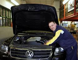Autofficina Sarzi Maddidini