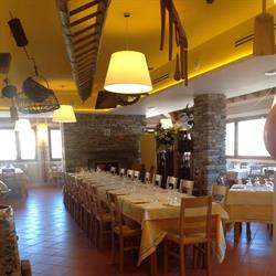 Ristorante Pizzeria Il Bruco Di Bonacchi G. e Cold P. e C. SAS