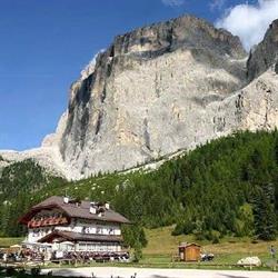 Rifugio Monti Pallidi Di Nemela Ivo e C.