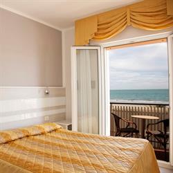 Hotel Righetto Fronte Mare (Orari Ristorante)