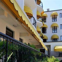 Albergo Ristorante 2000