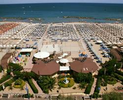 Bagni Cesare e Umberto Di Fuzzi Umberto & C. S.n.c. Beach Center N. 21 - 23