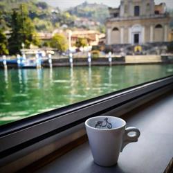 Bar La Caffetteria Biglietteria Trenord e navigazione lago